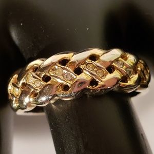 Vintage Fashion Crystal Goldtone Band Ring
